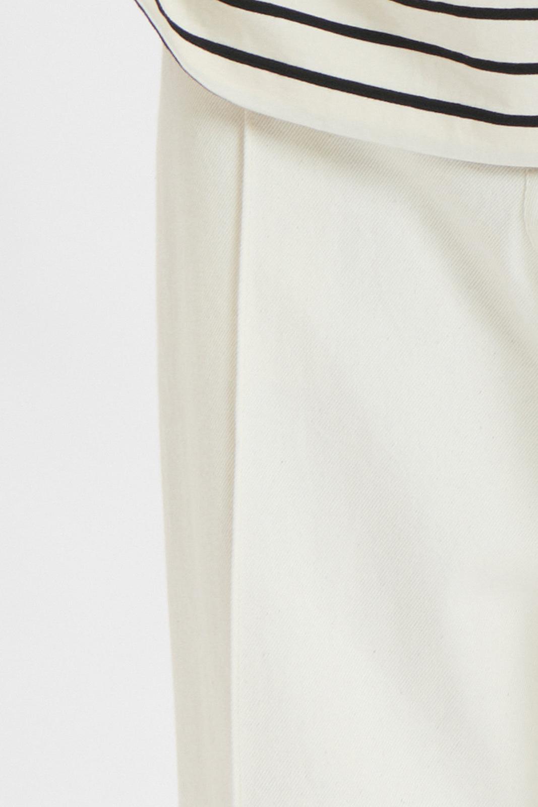 Off-white Denim Tapered Cropped Pants