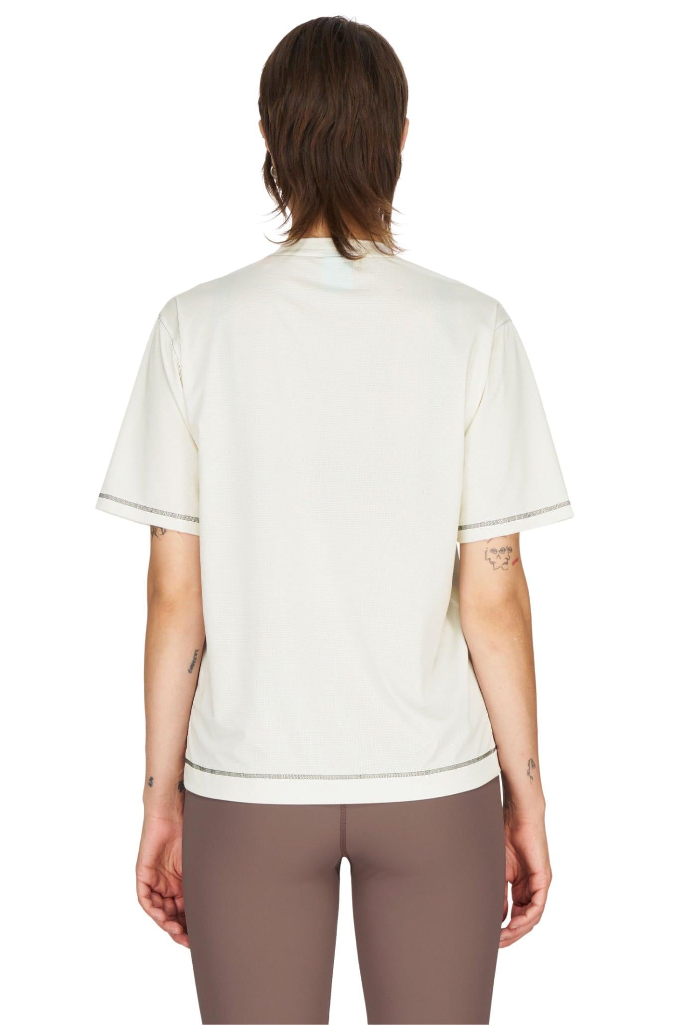 Wavy Tee