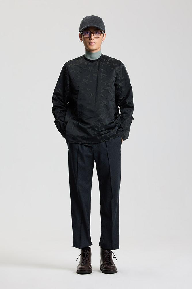 Relief green flower Chinese-style blouse