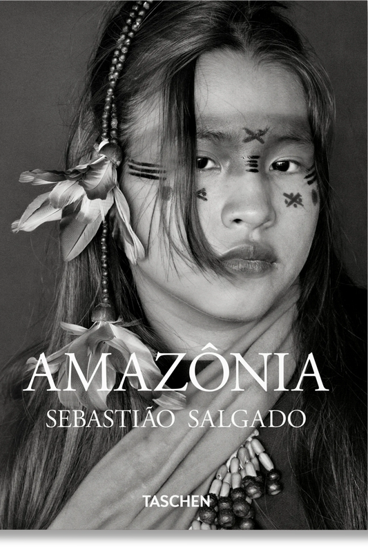 Sebastiao Salgado. Amazonia