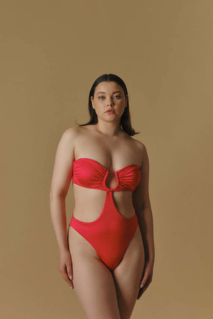 Magalenha One Piece