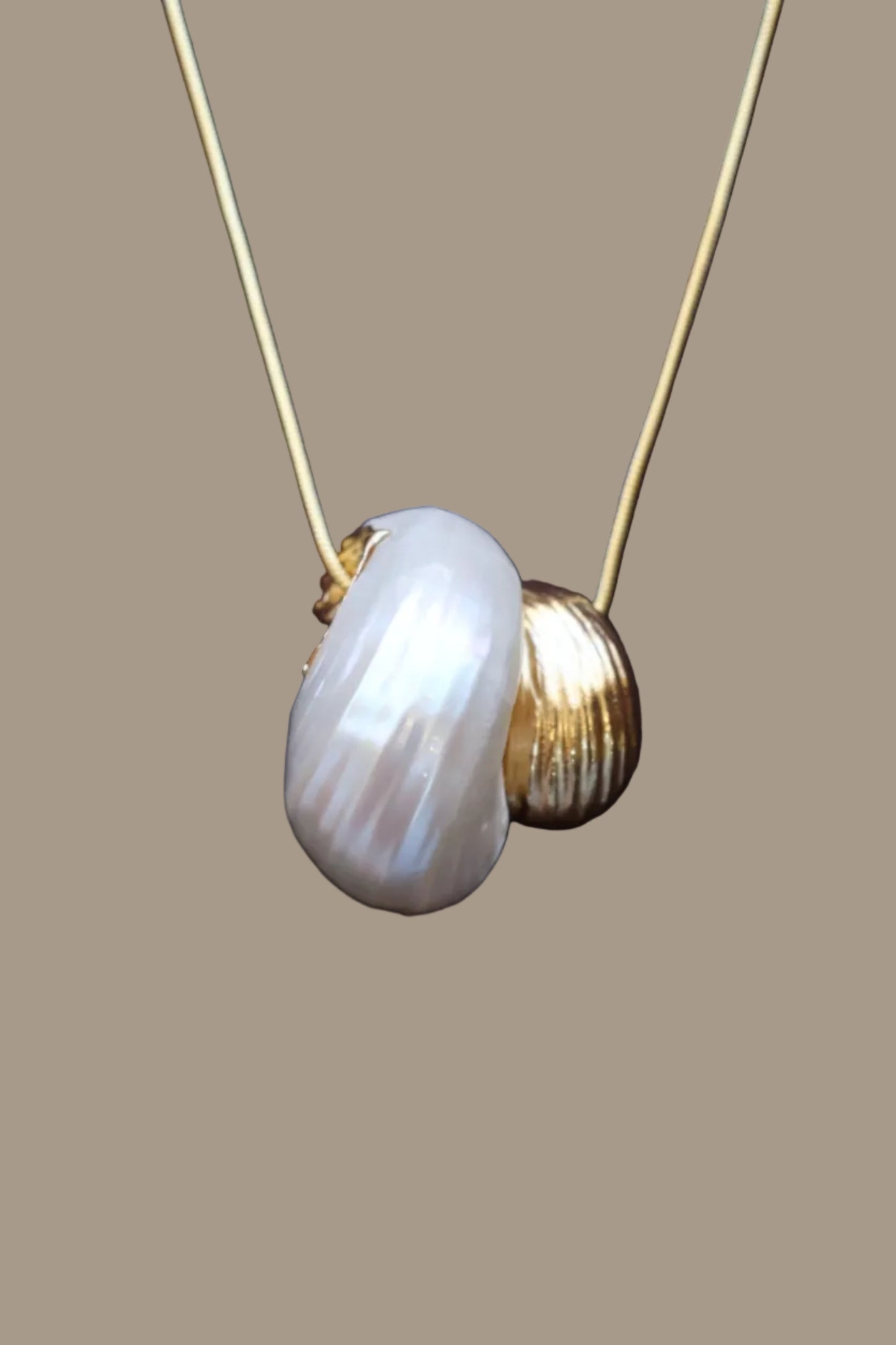Mop Wave Woven Necklace