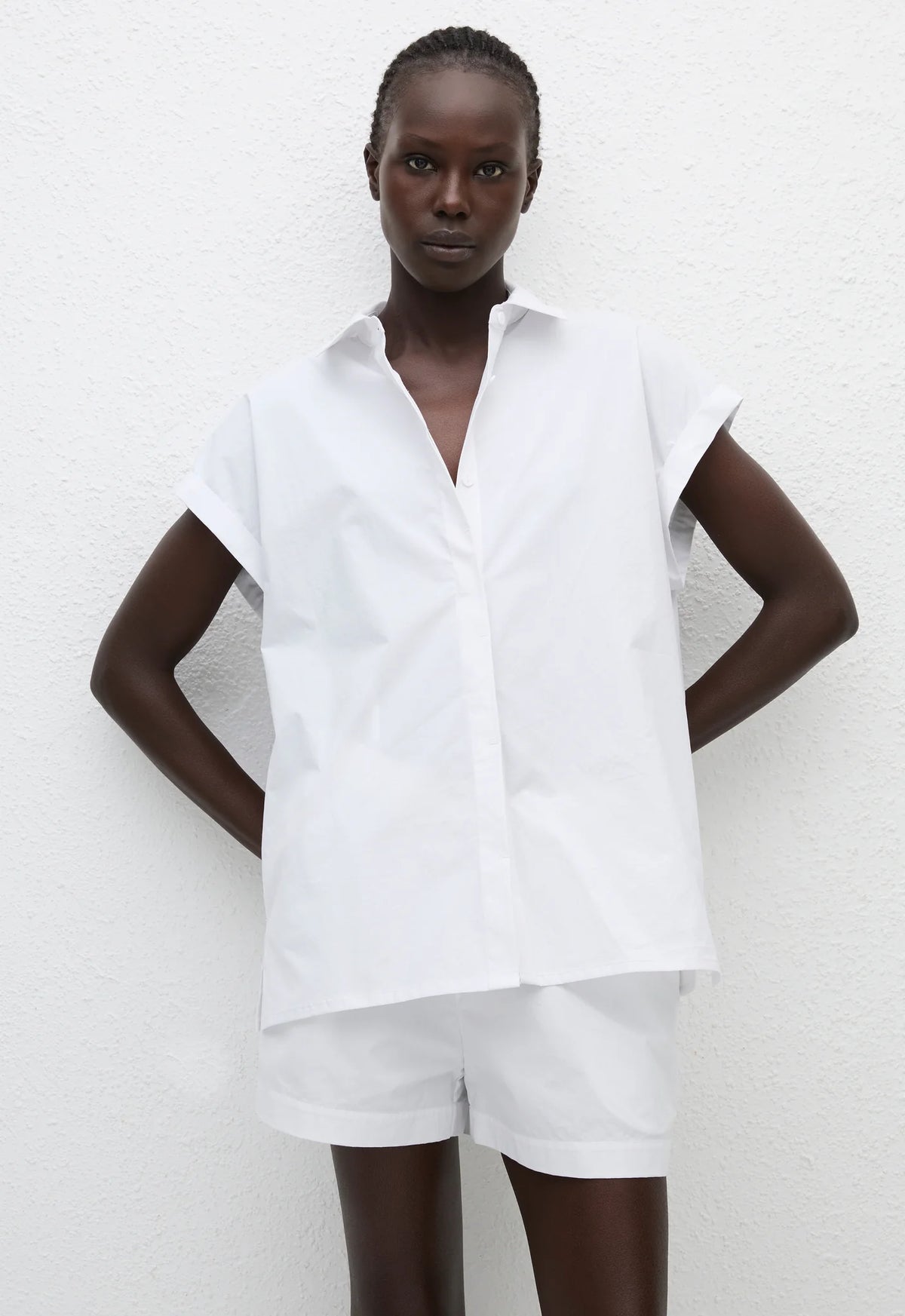 Relaxed Sleeveless Shirt