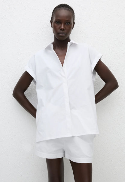 Relaxed Sleeveless Shirt