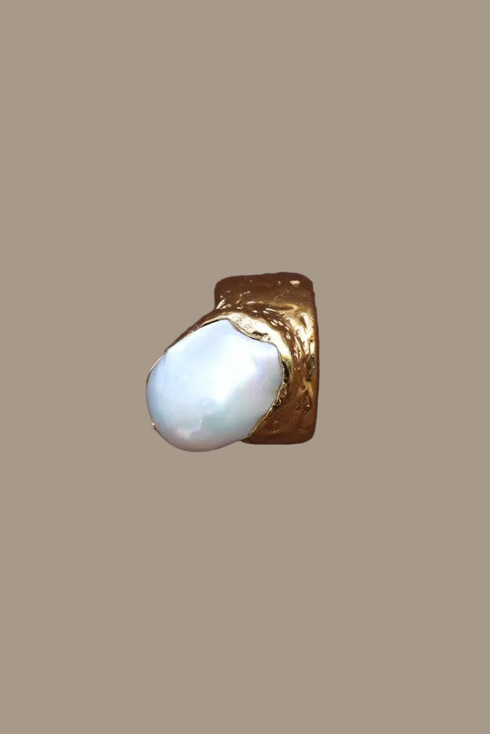 Semi Baroque Ring