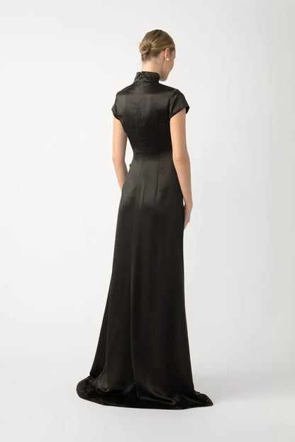 Pia Gown