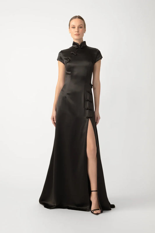Pia Gown
