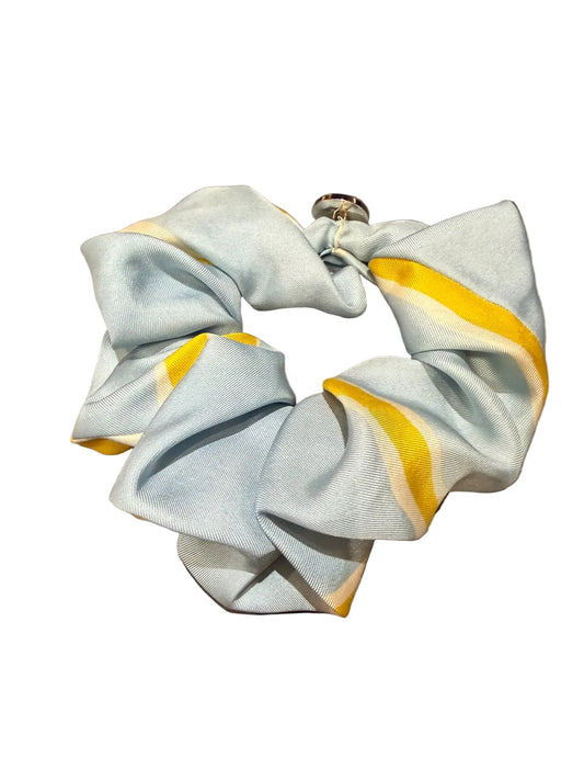 The Scrunchie (Sky Blue)
