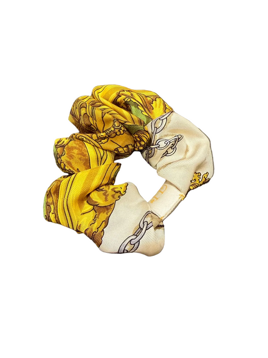 The Scrunchie (Chain)