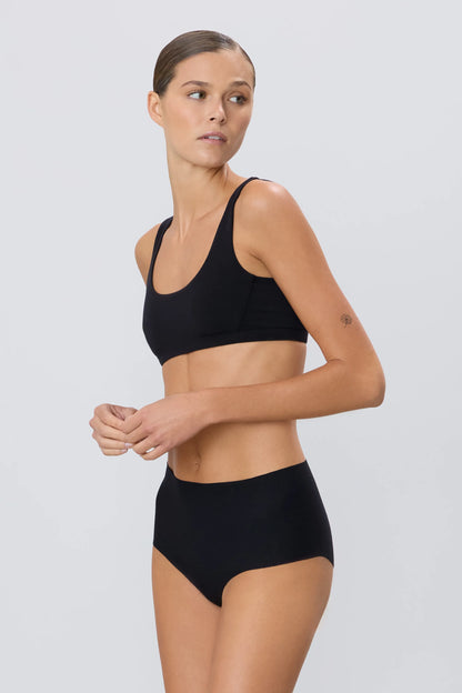 Scoop Neck Bra (Black)