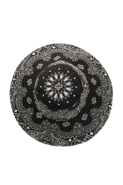 Capeline (Black)